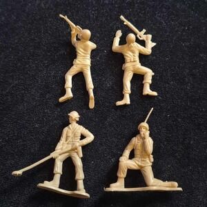✅Plastic Army Men Toy Soldiers 2 Inch Green Tan Military Figures#️⃣